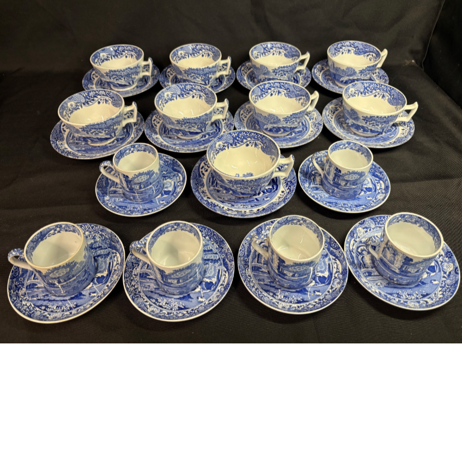 Spode Blue Italian Tea/Coffee Cups and Saucers - VIN1282M Spode Blue Italian Tea/Coffee Cups and Saucers - VIN1282M