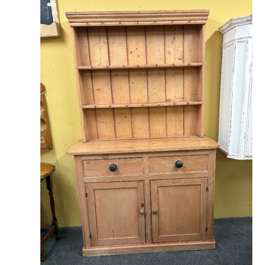Classic Rustic Pine Farmhouse Kitchen Dresser - VIN1282R Classic Rustic Pine Farmhouse Kitchen Dresser - VIN1282R