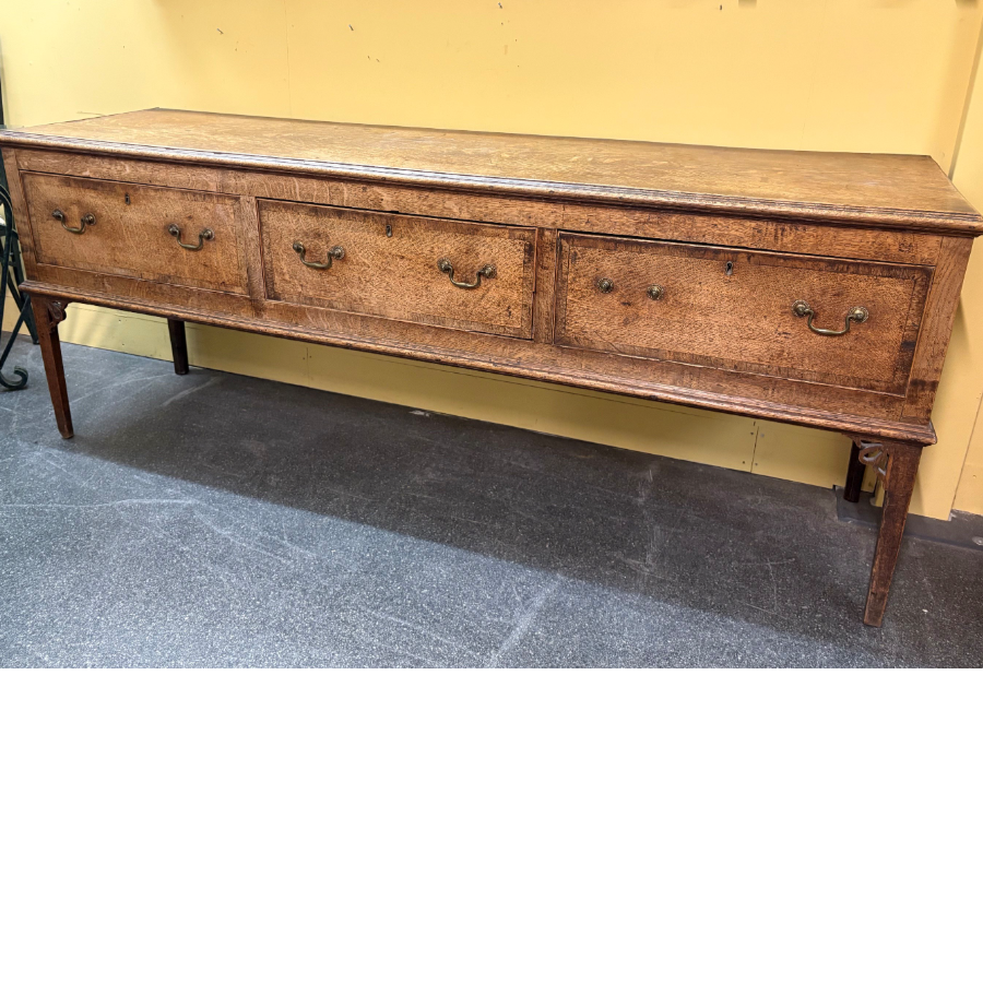Antique English Solid Oak Late18th Century Georgian Dresser - VIN1282P Antique English Solid Oak Late18th Century Georgian Dresser - VIN1282P