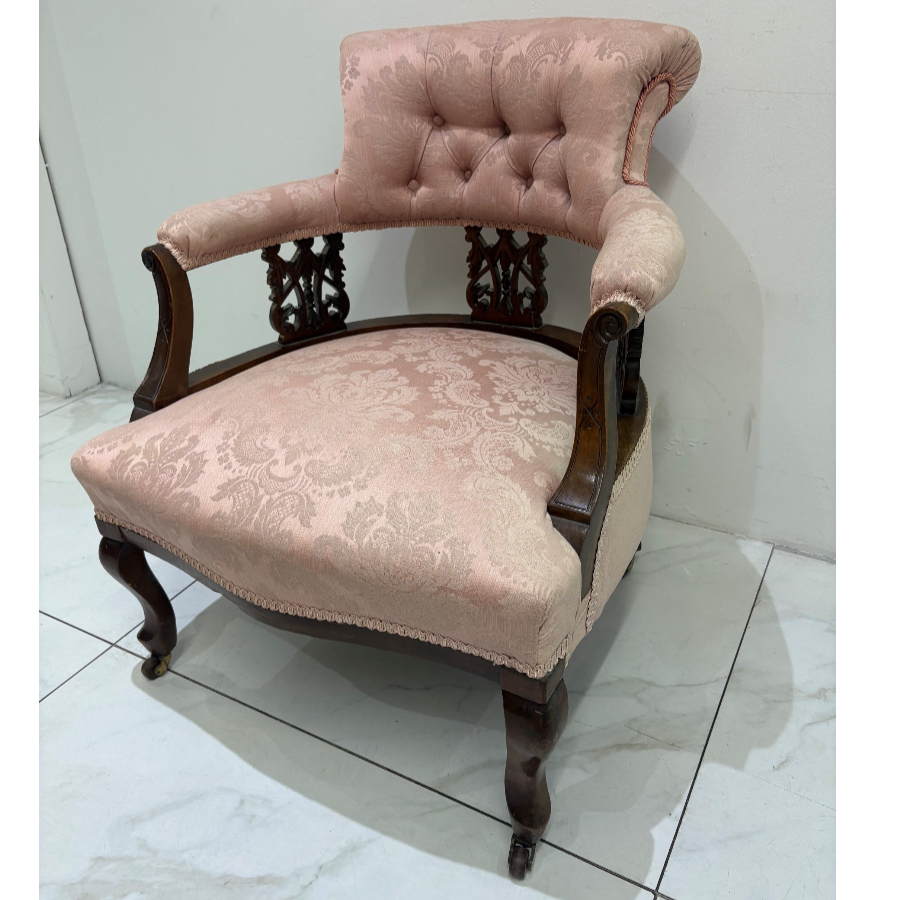 Antique Victorian Tub Chair With Distinctive Carved Panels And Classic Button-Tufted Pink Fabric - VIN1287U Antique Victorian Tub Chair With Distinctive Carved Panels And Classic Button-Tufted Pink Fabric - VIN1287U