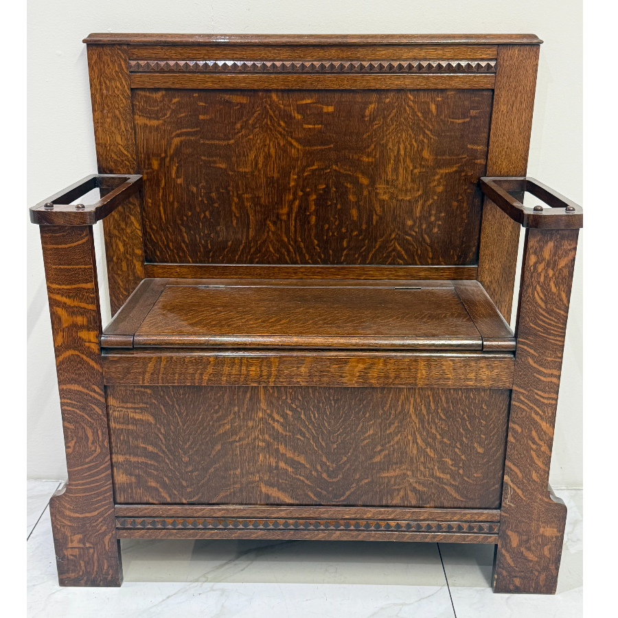 Vintage Compact High Back Oak Monk’s Bench / Hall Seat - VIN1287K Vintage Compact High Back Oak Monk’s Bench / Hall Seat - VIN1287K