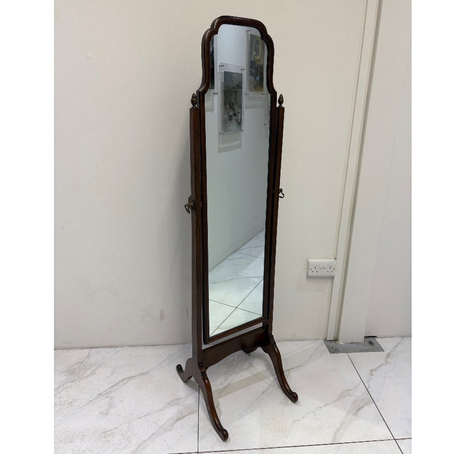 Antique Queen Anne Style Walnut Cheval Mirror - VIN1285G Antique Queen Anne Style Walnut Cheval Mirror - VIN1285G