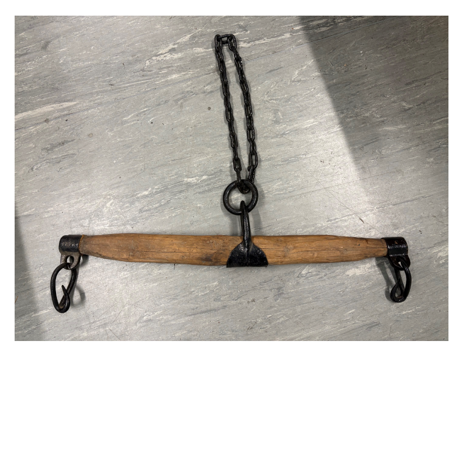 Antique Wooden Single Tree Horse Hitch Yoke - VIN1263M Antique Wooden Single Tree Horse Hitch Yoke - VIN1263M