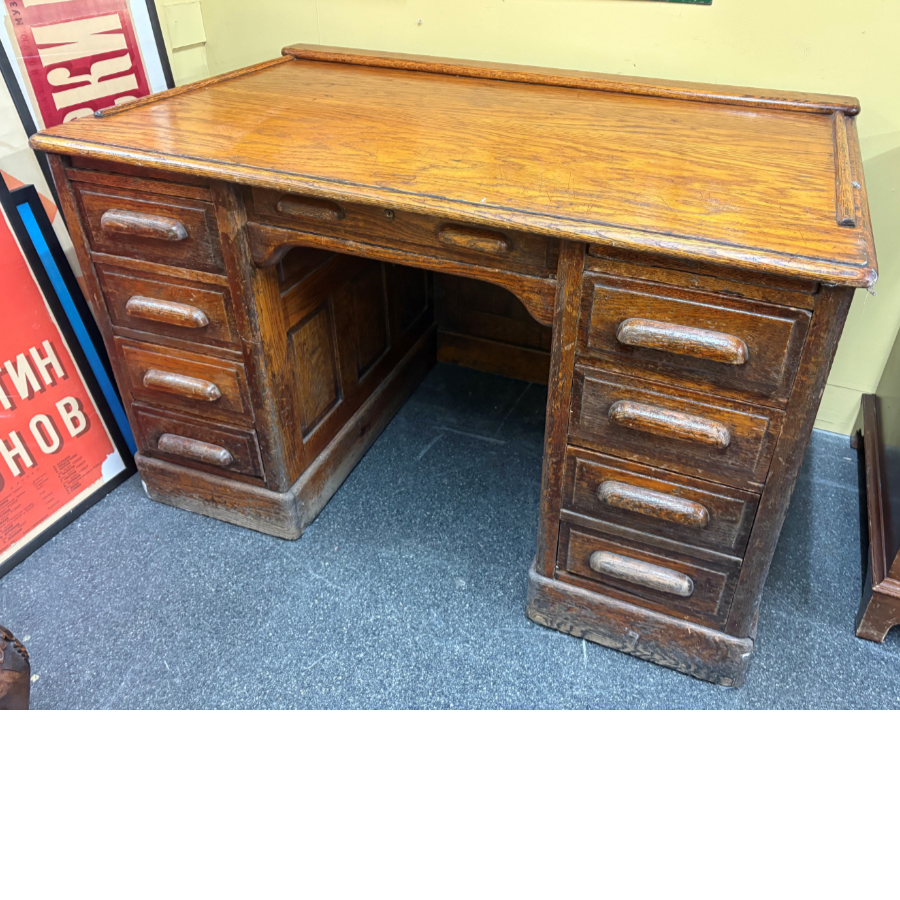 Antique Solid Oak Double-Pedestal Desk - VIN942W