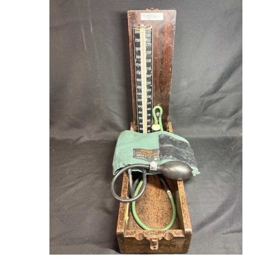 Boxed Vintage Accoson Mercury Blood Pressure Monitor - VIN1275L Boxed Vintage Accoson Mercury Blood Pressure Monitor - VIN1275L