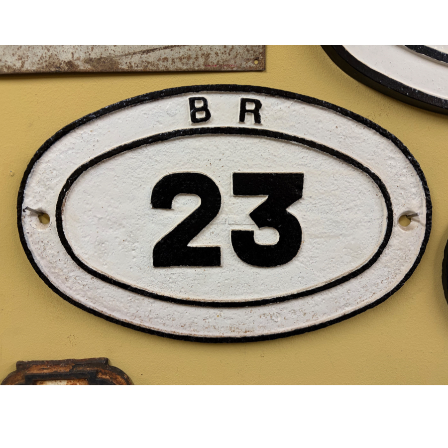 British Rail (BR) cast iron bridge plate number 23 - VIN1293G