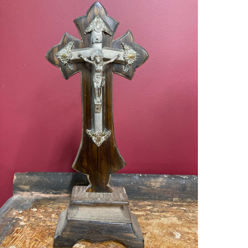 Small freestanding French Crucifix VIN527A