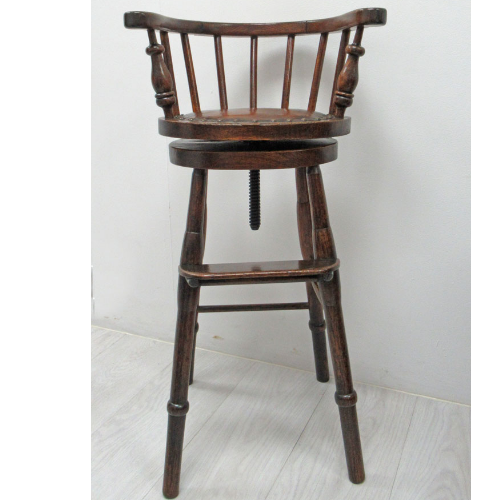 Vintage Childs Chair in Oak VIN316A