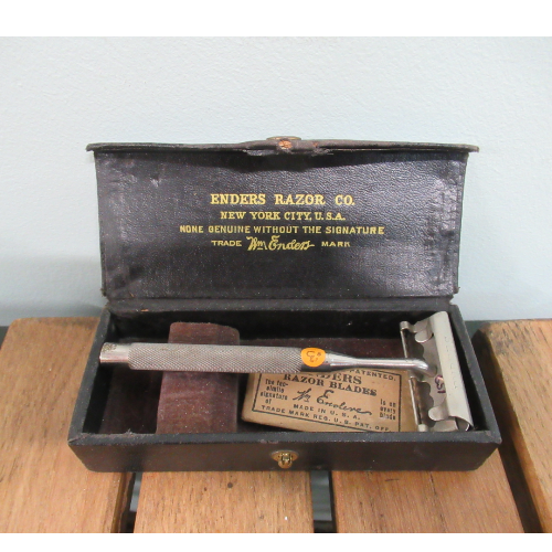Vintage Enders Safety Razor Boxed  VIN286I.3