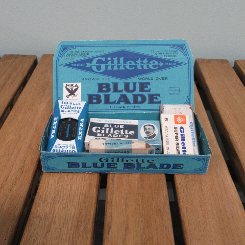 Vintage Display Box Of Gillette Blue Blade Razors VIN289C