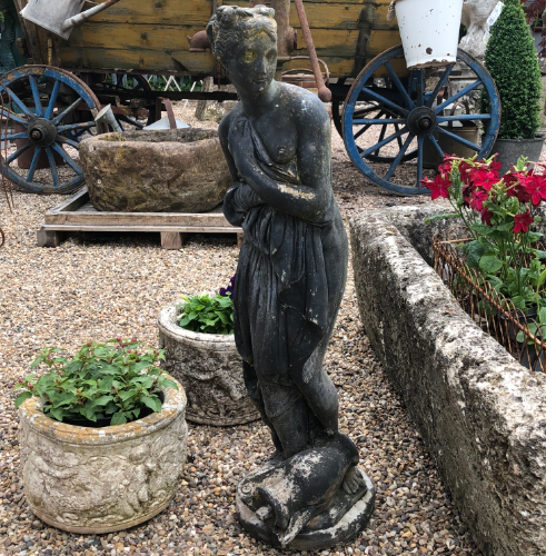 Reconstituted stone lady VIN596A