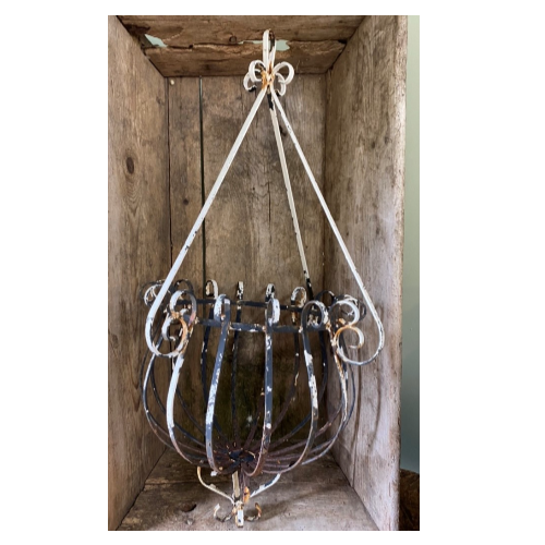 Metal Hanging Planter VIN581C
