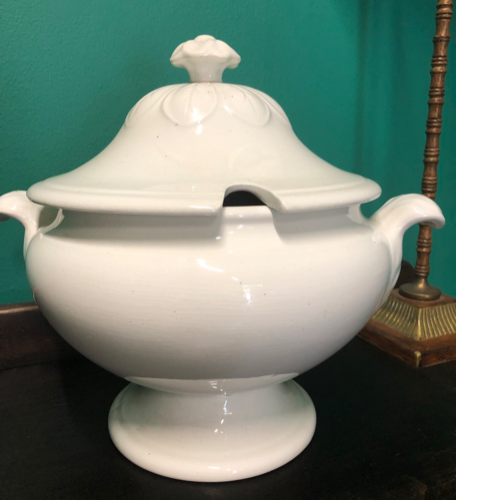 Antique 19th Century tureen/soupier VIN621C