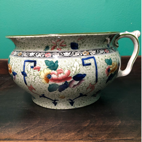 Shancock & Son, Corona ware Chamber Pot VIN644B