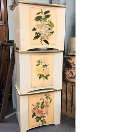 Original Lady Clare storage/laundry box VIN614L