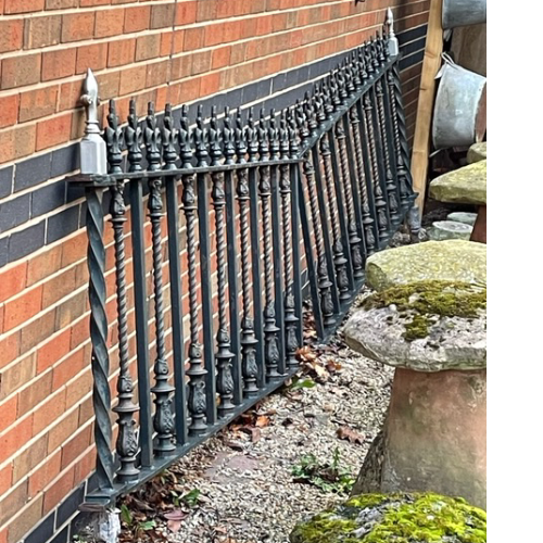 Pair Victorian railings VIN578W