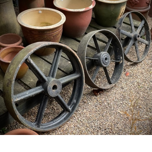 Vintage cast iron wheels £40-£35.00-£25.00 VIN728P