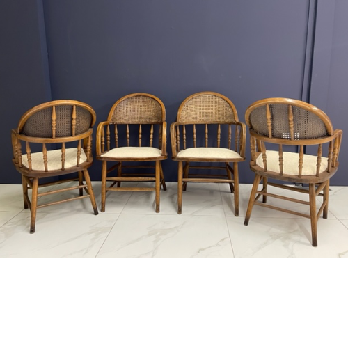 Set of four vintage chairs VIN525A