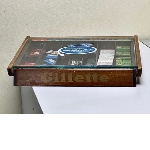 Vintage Gillette razor blade case VIN265A