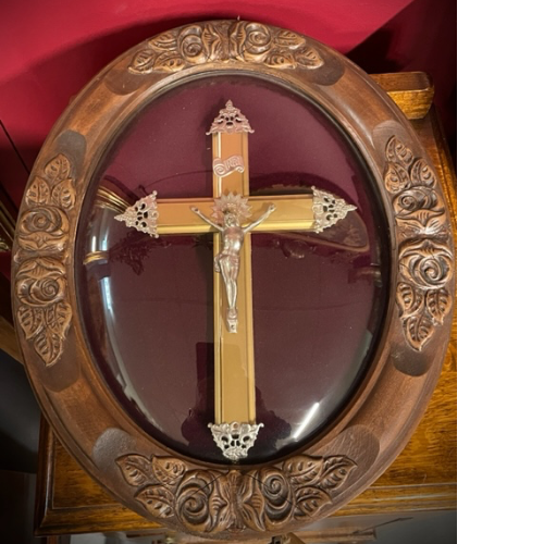 Vintage framed Crucifix VIN732C