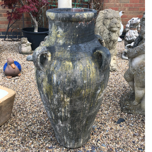 Terracotta urn VIN770F
