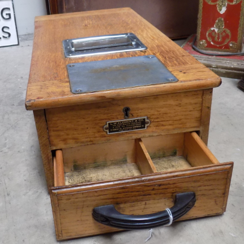 Vintage Cash Register VIN184H